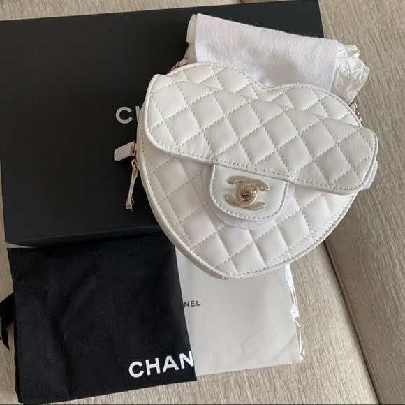22S Chanel white heart bag - Picture 6 of 6